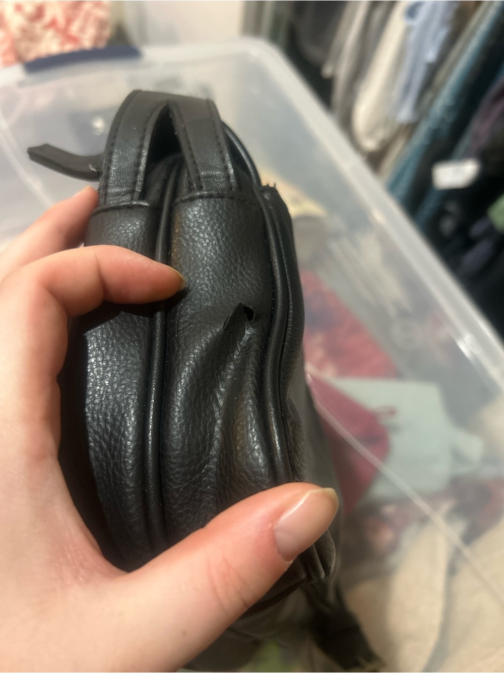 Black Leather Shoulder Bag - Timeless Everyday Carry - Picture 6 of 8